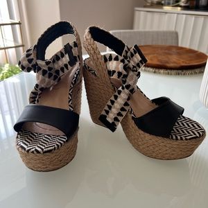 Vicenza woven leather wedge/heel